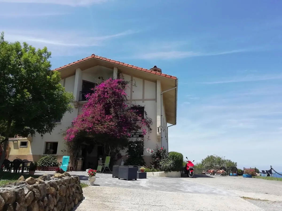 Gure Ametsa Guest House Getaria